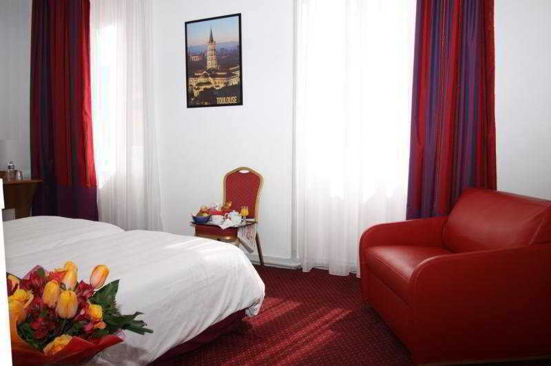 Le Clocher De Rodez Centre Gare Toulouse Room photo